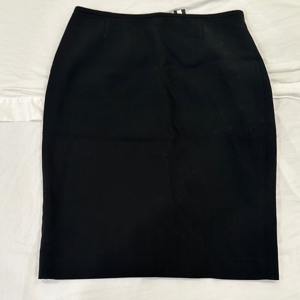 Elegant Black Pencil Skirt